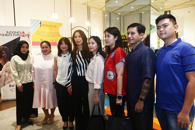 Jakarta Fashion Week Bersinergi Dengan Gandaria City Hadirkan Fashionhub